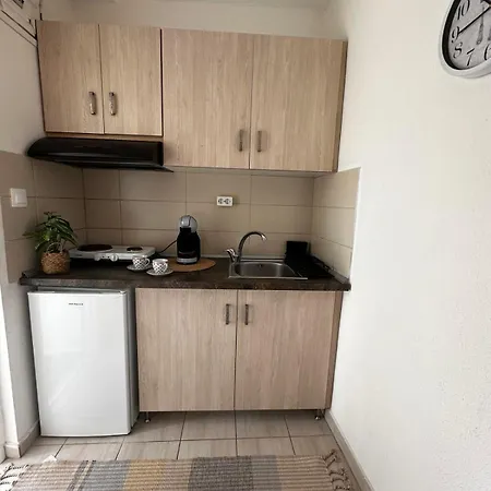 Elena Rooms-apartments