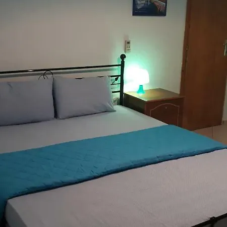 Elena Rooms-apartments Lejlighedshotel