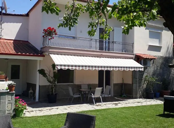 Appart hôtel Elena Rooms-apartments 4*