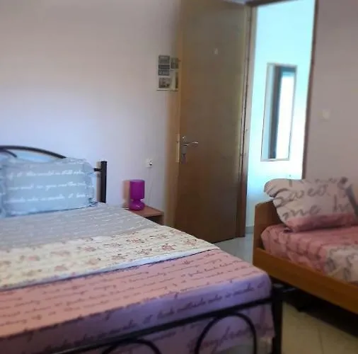 Elena Rooms-apartments