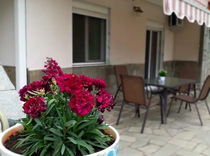 Elena Rooms-apartments