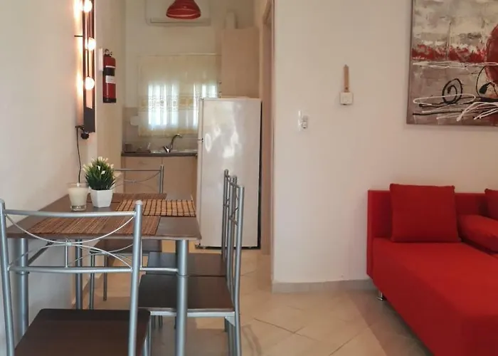 Elena Rooms-apartments 4*