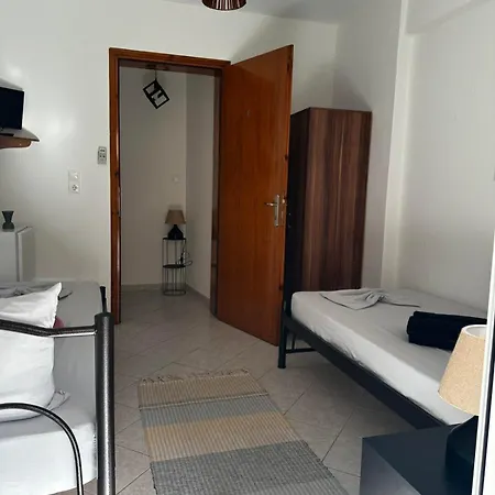 מלון דירות Elena Rooms-apartments 4*