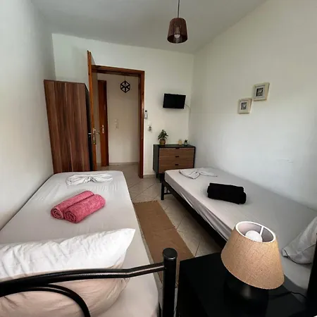 Elena Rooms-apartments 아스프로발타