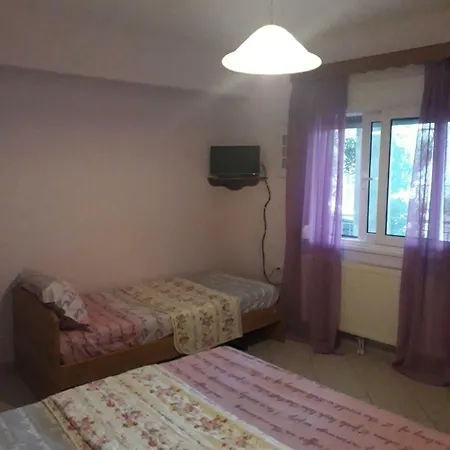 Elena Rooms-apartments *