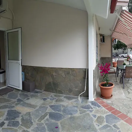 Elena Rooms-apartments Aparthotel