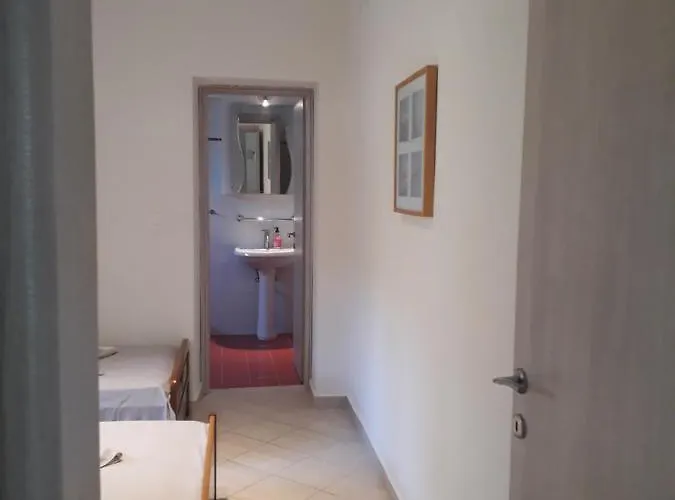 Elena Rooms-apartments Aparthotel