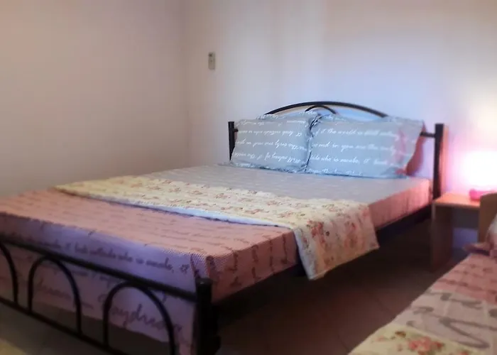 Elena Rooms-apartments